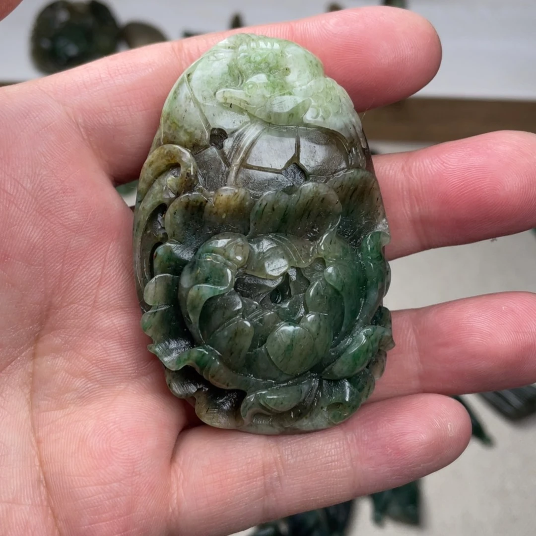 未镶嵌独山玉手链曹***说