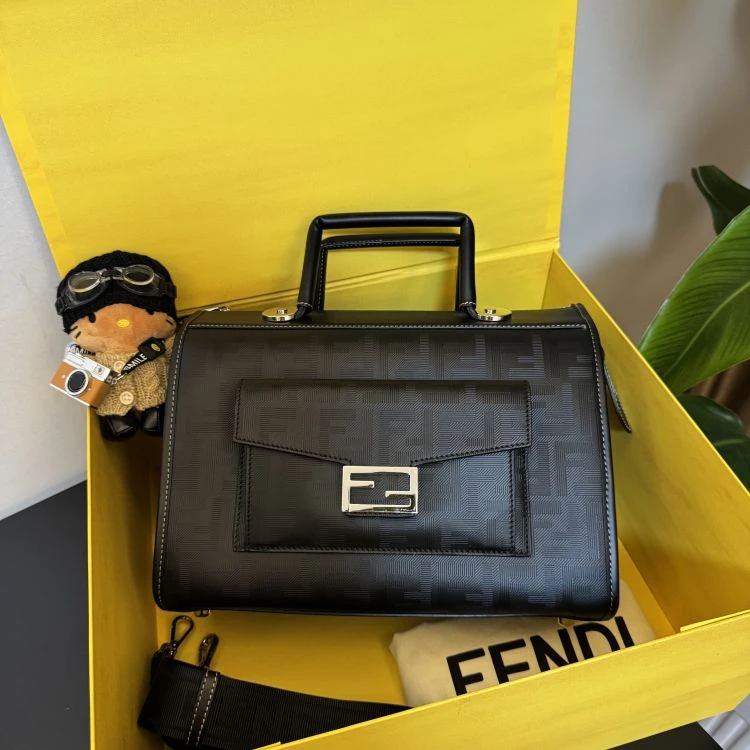 95新/芬迪/C8859510817/[26104zbb]