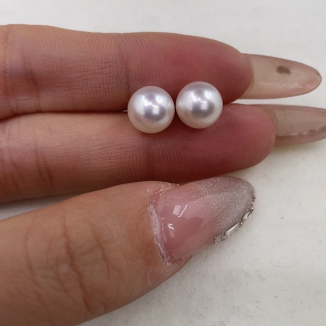 耳饰18K金镶嵌海水珍珠