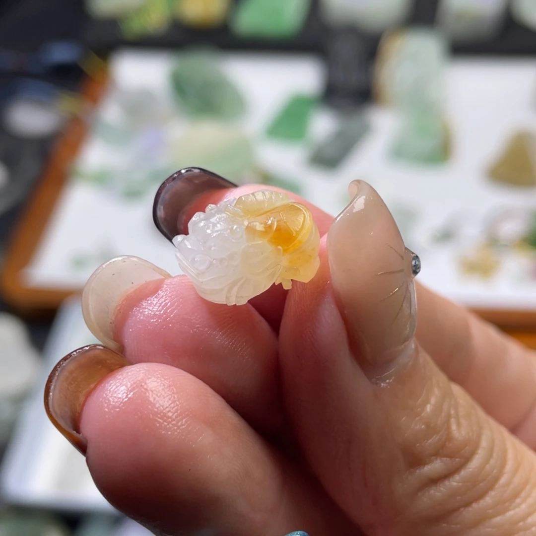 未镶嵌定制翡翠毛货