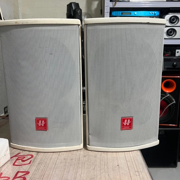 8新 湖山 二手 音响一对 成色如图 有小瑕疵 不包邮