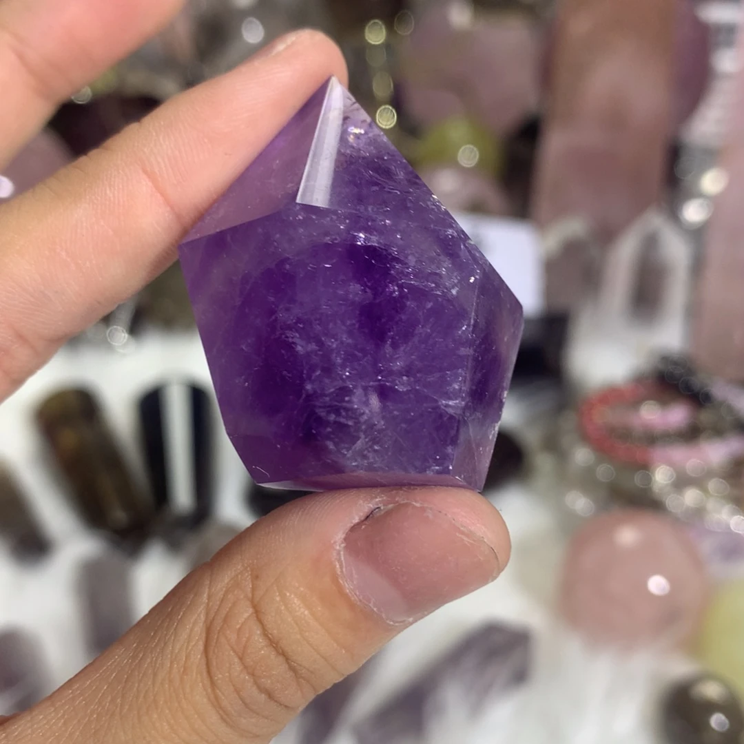 水晶摆件未镶嵌水晶?****