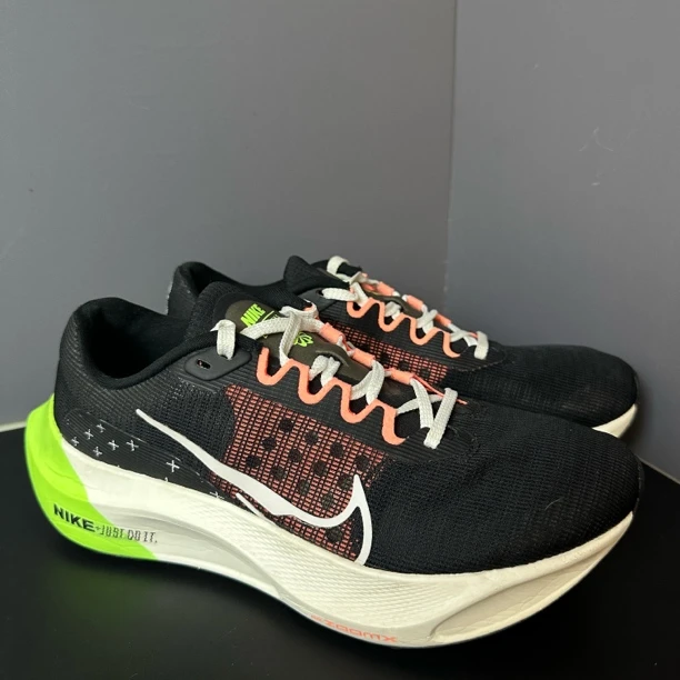 95新 maje 41码 Zoom Fly 5 碳板 休闲跑步鞋 男款 黑色 无盒