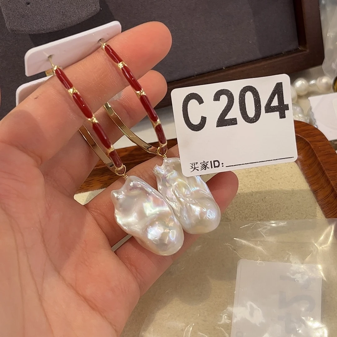 淡水珍珠合金耳饰