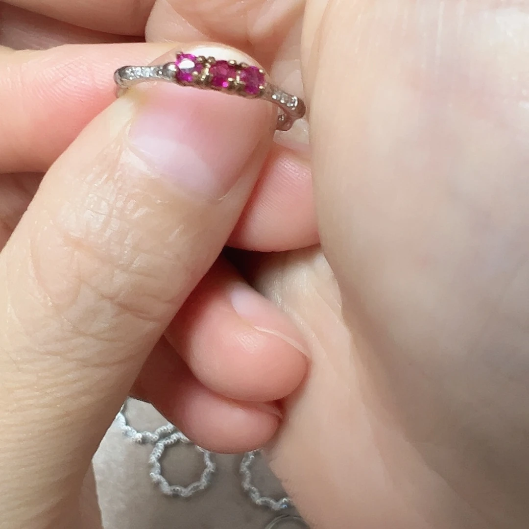 鱼****银S925镶嵌红宝石戒指