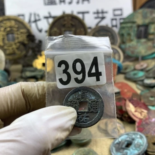 青***提铜现代文创工艺品