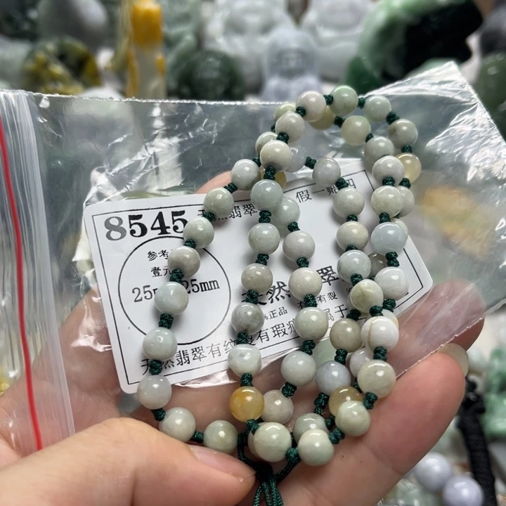 翡翠未镶嵌颈饰8545