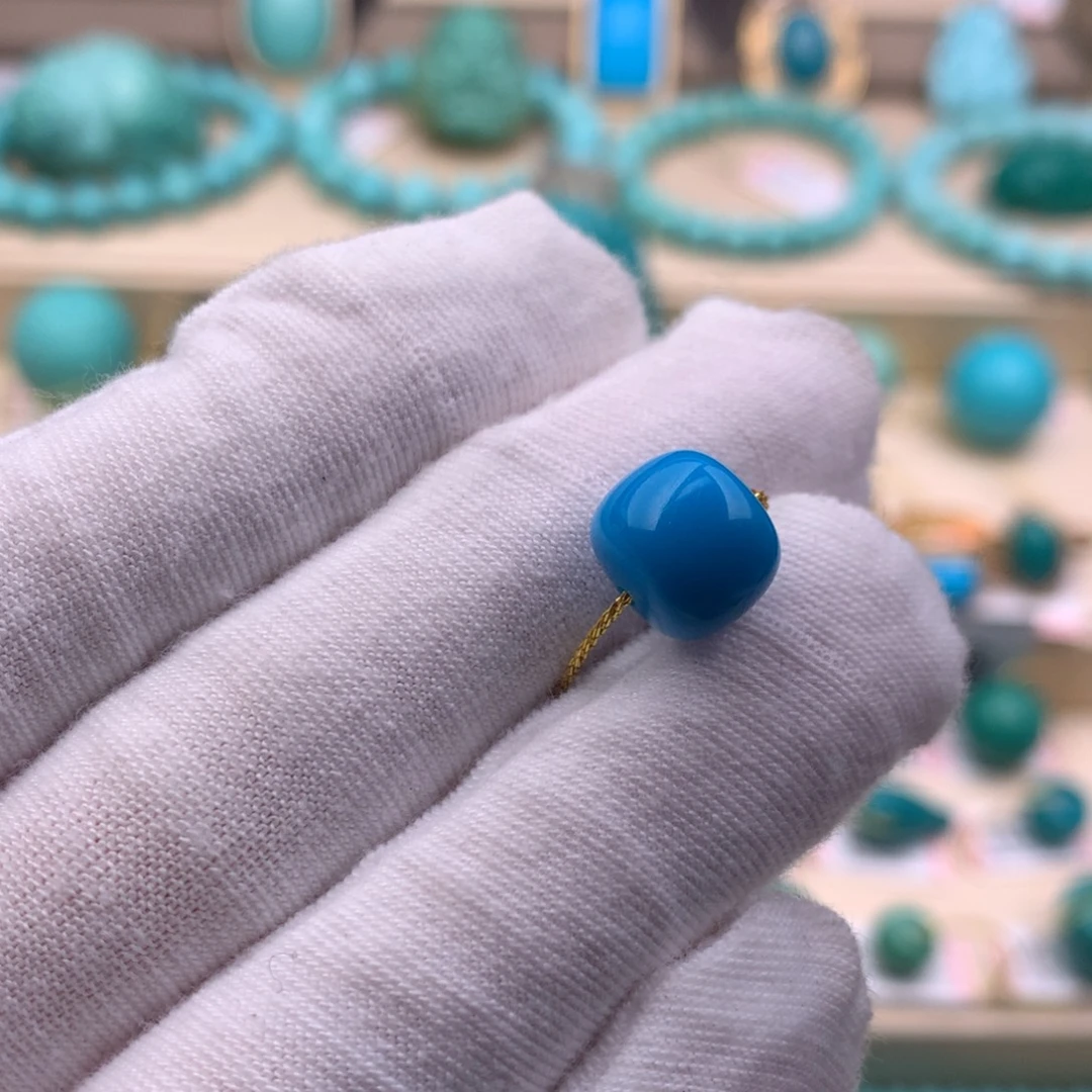 绿松石未镶嵌珠宝奇石10