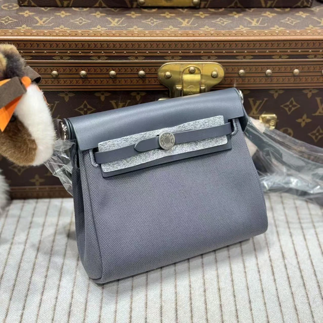 全新未使用 Hermes/爱马仕 贝贝/爱马仕石板灰miniherbag包