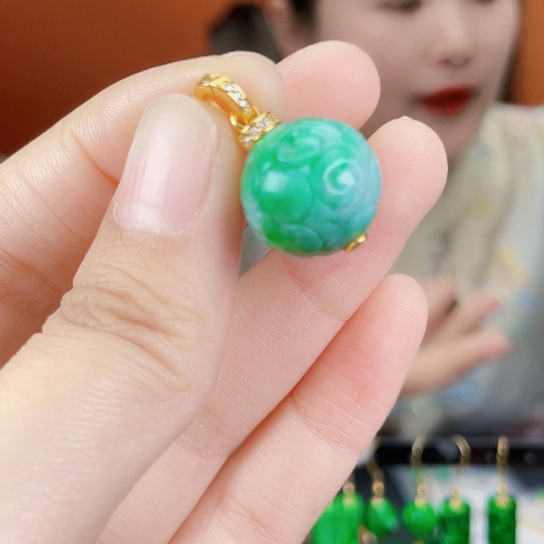 翡翠未镶嵌耳饰饰品