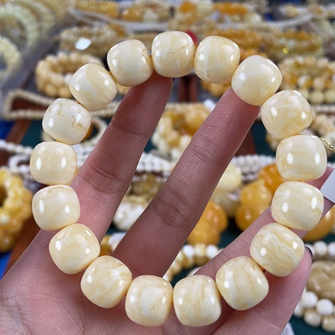 琥珀未镶嵌珠宝奇石13 22.54 同料白蜡