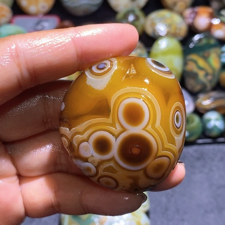 玛瑙/玉髓玛瑙吊坠未镶嵌