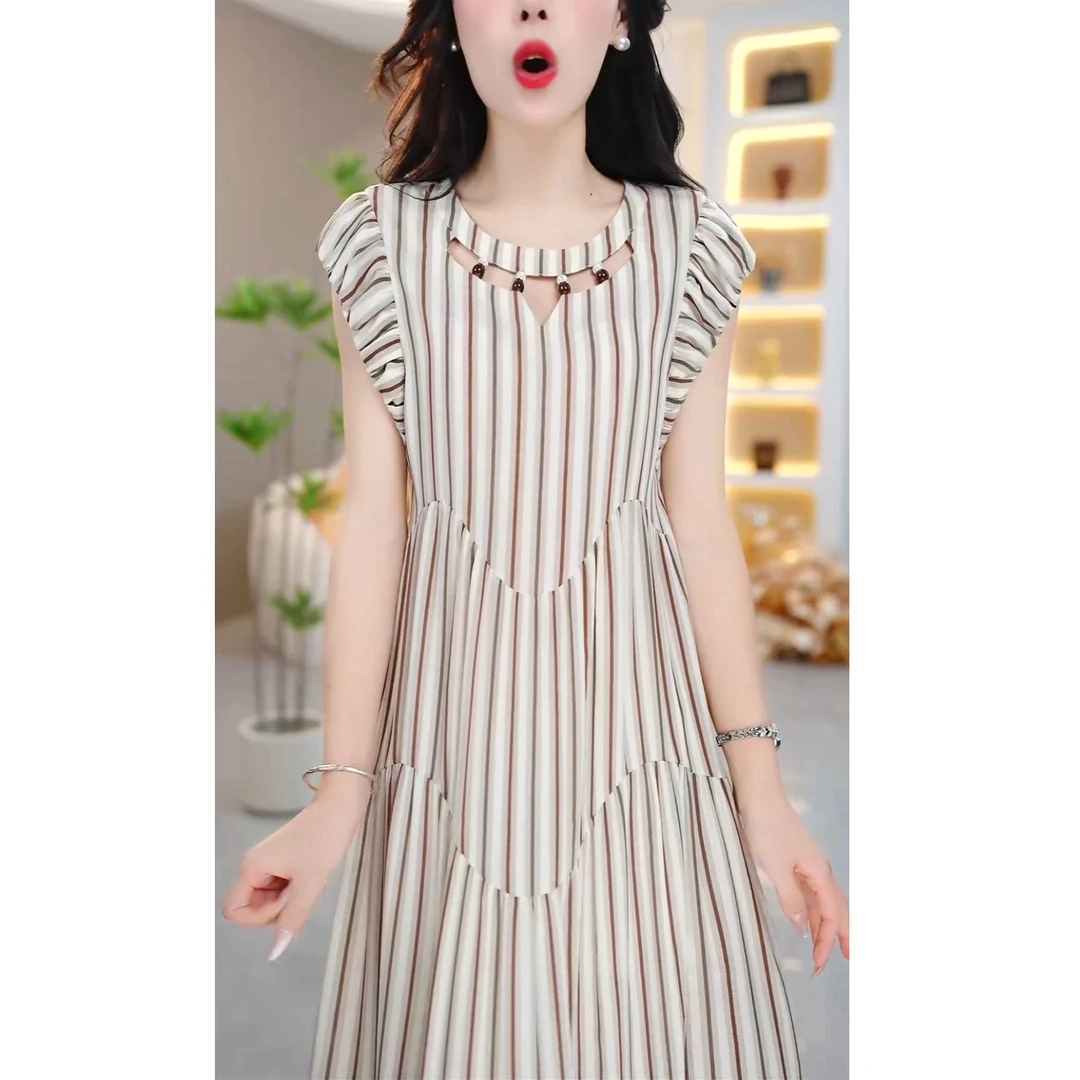 气质显瘦减龄百搭裙子女2025夏季新款洋气条纹设计感中长款连衣裙