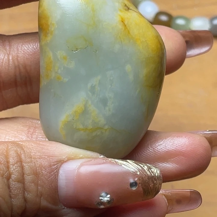 和田玉未镶嵌珠宝半成品