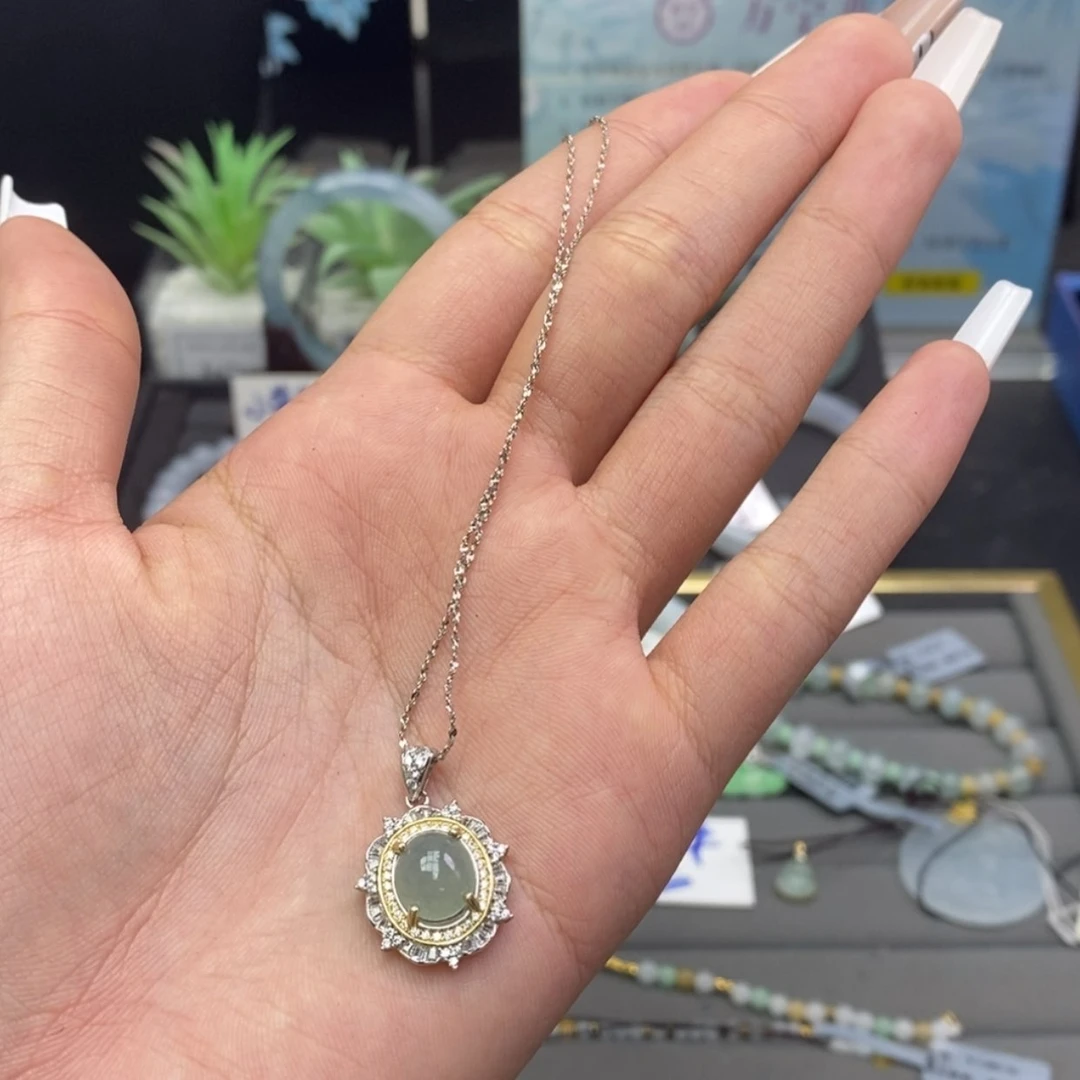 【闪购商品】颈饰银S925镶嵌翡翠