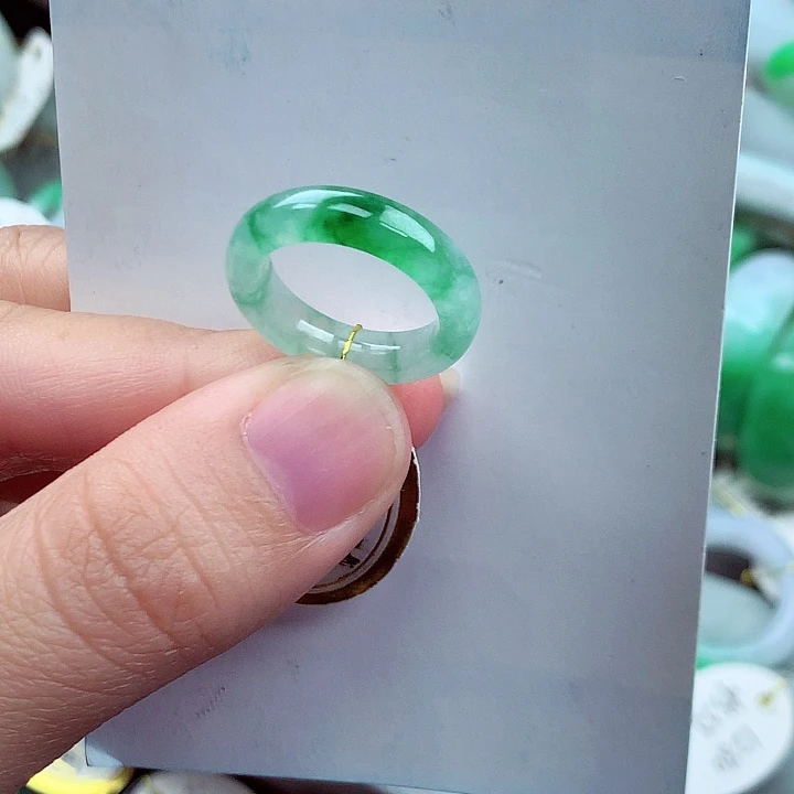 翡翠未镶嵌戒指8号