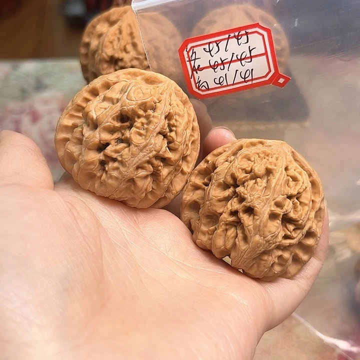 把件文玩核桃非嫁接大粗筋有修