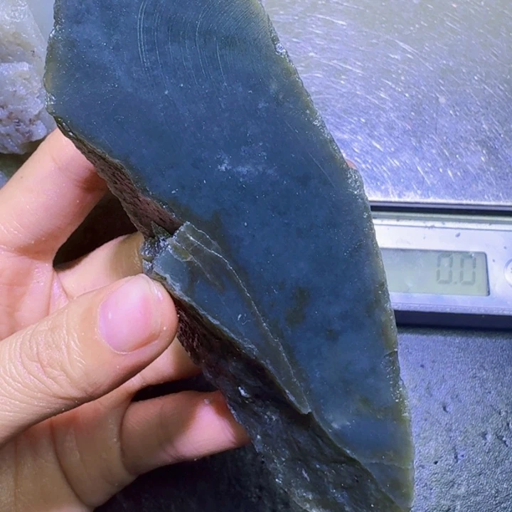 和田玉未镶嵌珠宝半成品