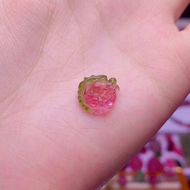 碧玺未镶嵌颈饰龙扣吊坠yy