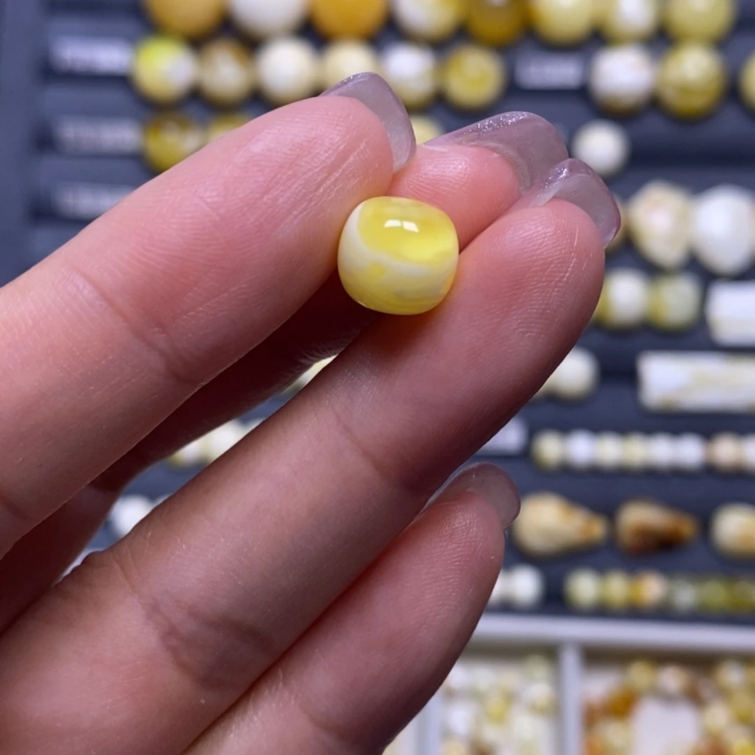 蜜蜡未镶嵌珠宝奇石金白妖花老型9.2*8.2mm