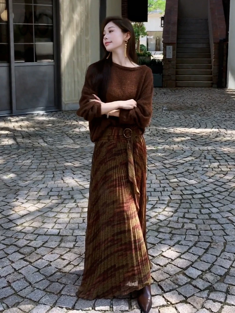 2025超火穿搭一整套姐系贵感高级感费尔岛咖色针织衫半身裙套装秋