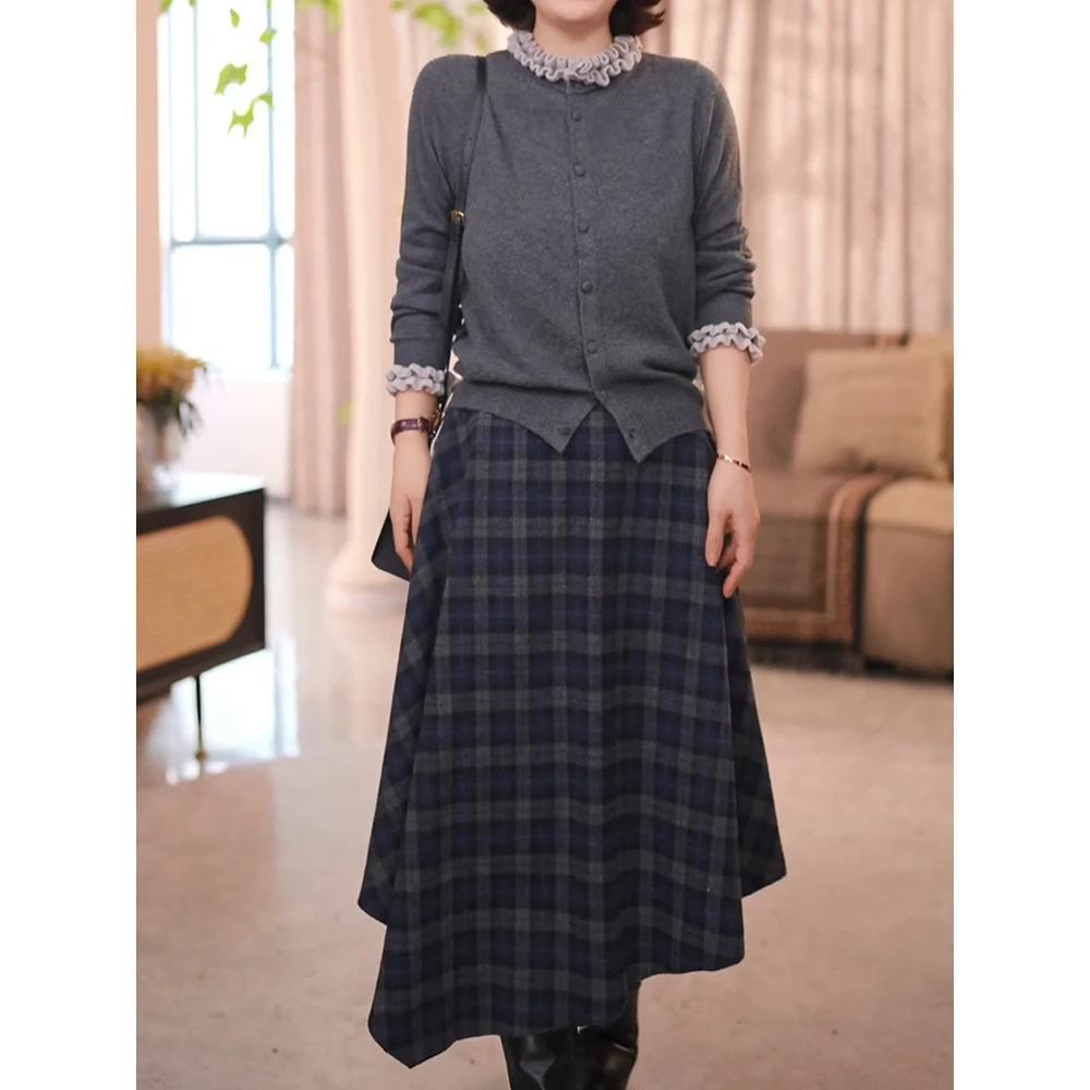 高贵气质套装女秋冬2025新轻奢洋气质小众设计木耳针织衫格纹半裙