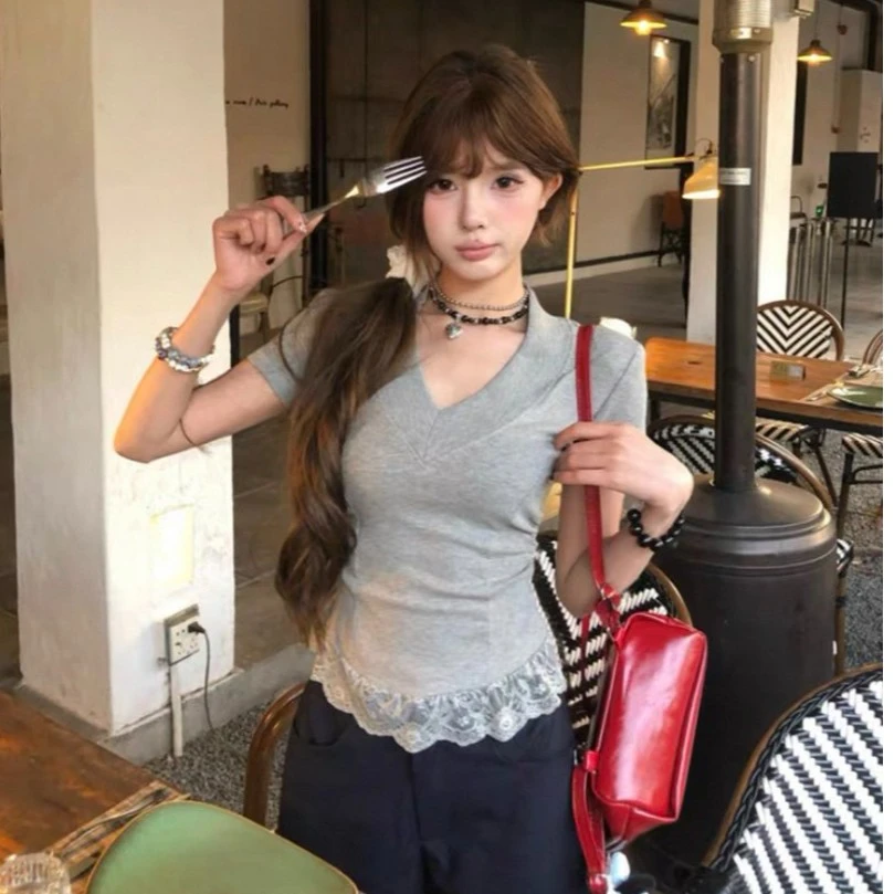 春夏新款韩版V领短袖T恤女修身显瘦小众花边辣妹上衣