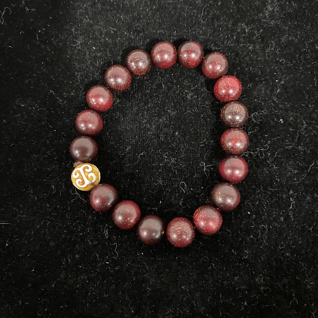 t0107+血檀手串1.0*19手串