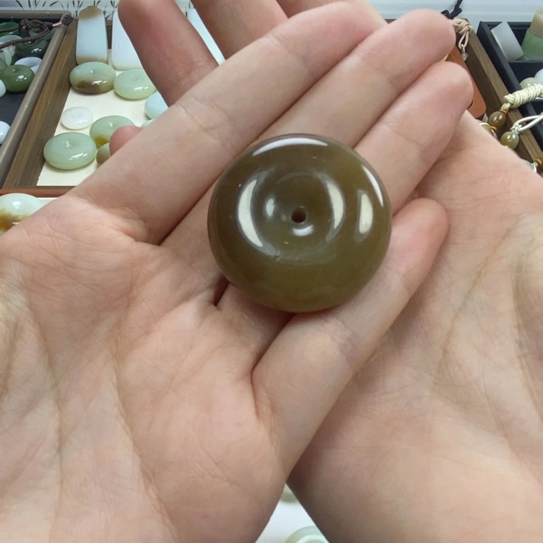 和田玉（糖玉）未镶嵌颈饰L****n