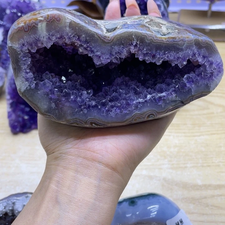 未镶嵌水晶大型摆件（非配饰）