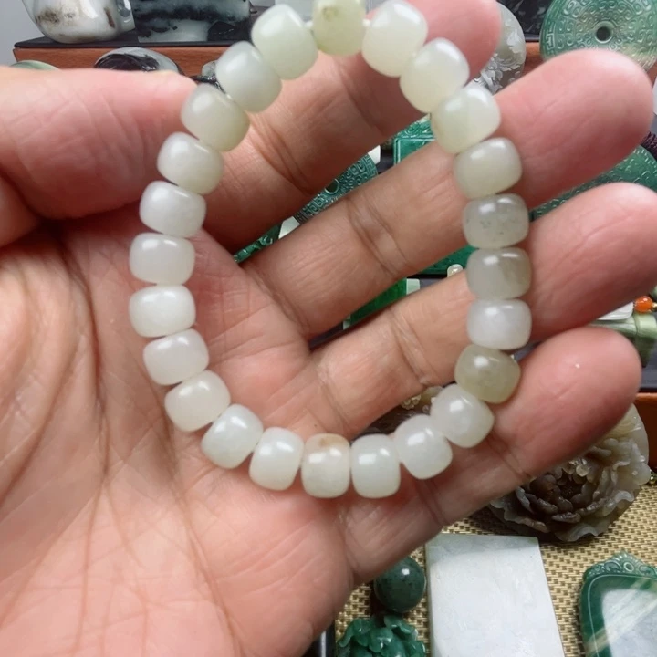 独山玉未镶嵌珠宝半成品