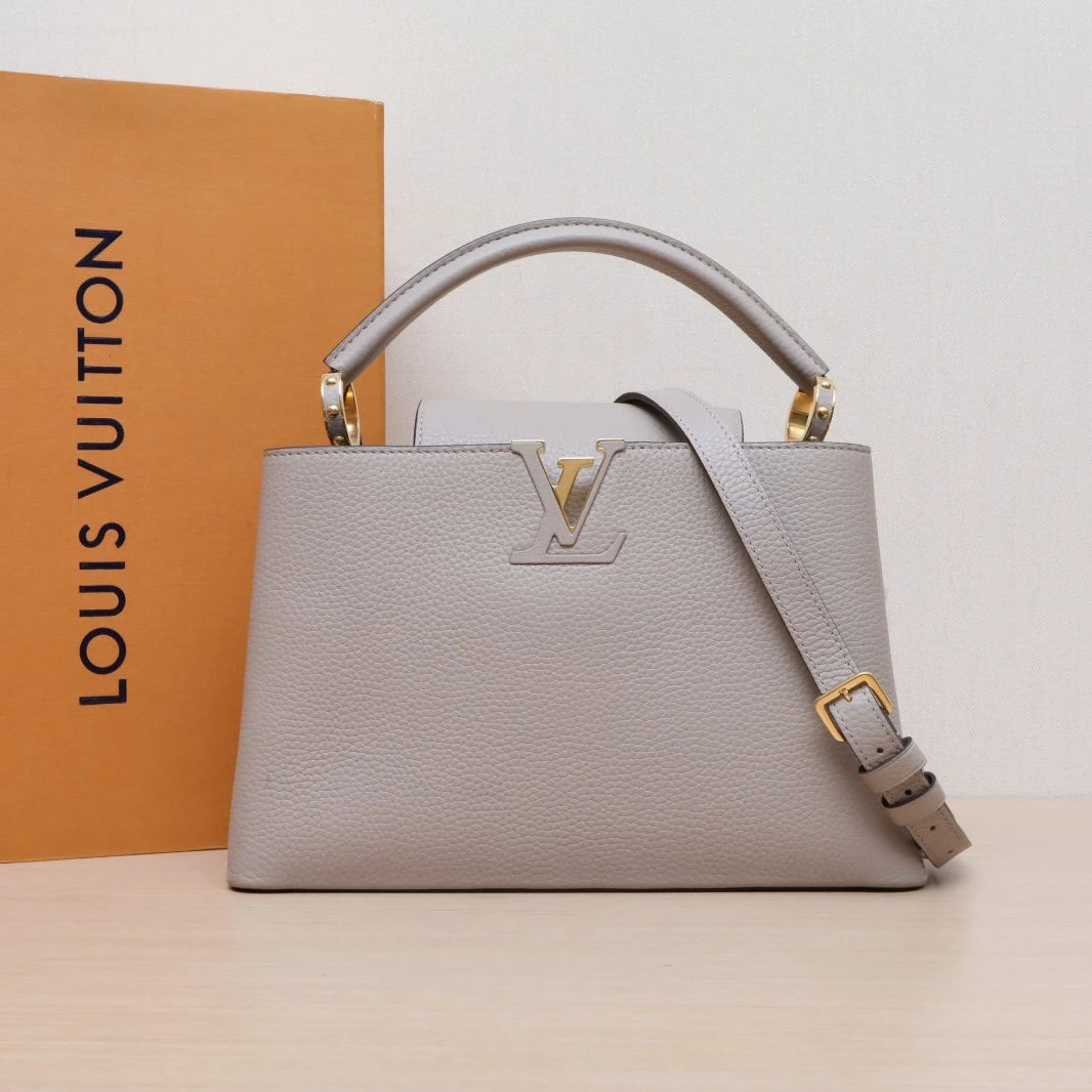 99新 LouisVuitton/路易威登 单肩包Cap31.5 灰色 P225070909