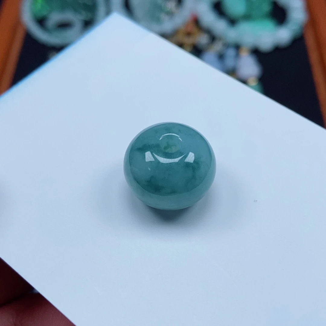 翡翠未镶嵌颈饰蓝花鼓珠