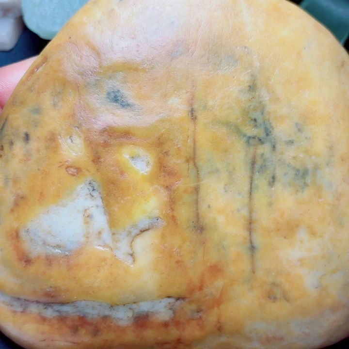 和田玉未镶嵌珠宝奇石