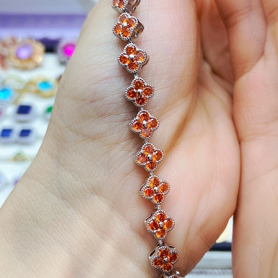 未镶嵌手链石榴石（芬达石）