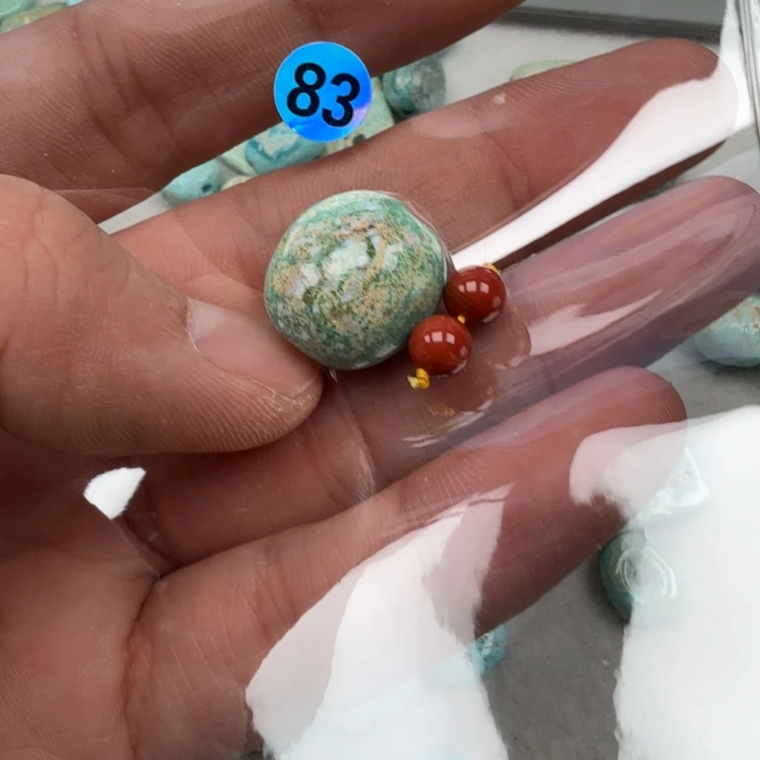 南红玛瑙未镶嵌珠宝奇石
