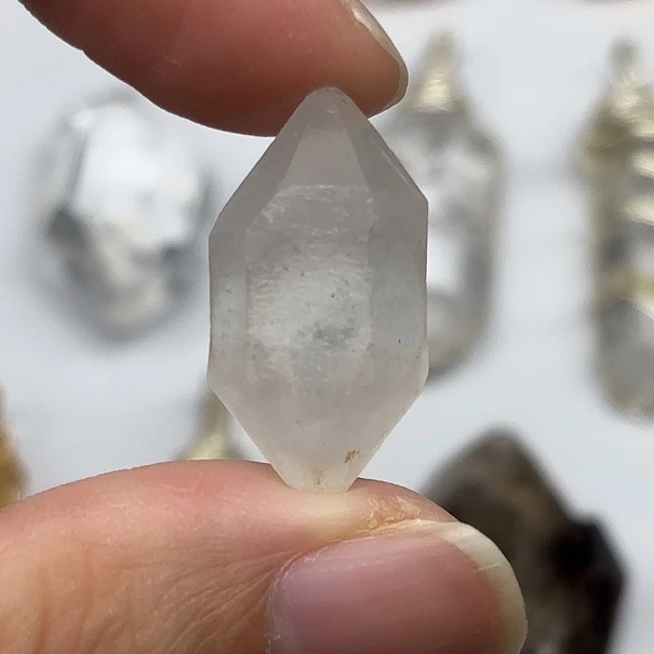 水晶未镶嵌颈饰白帽子闪灵钻25mm+