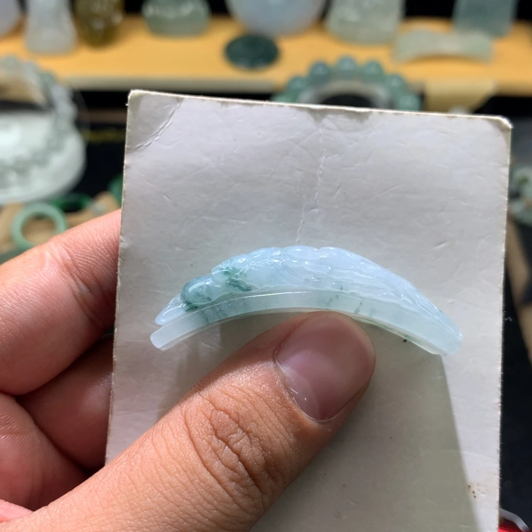 翡翠未镶嵌颈饰000