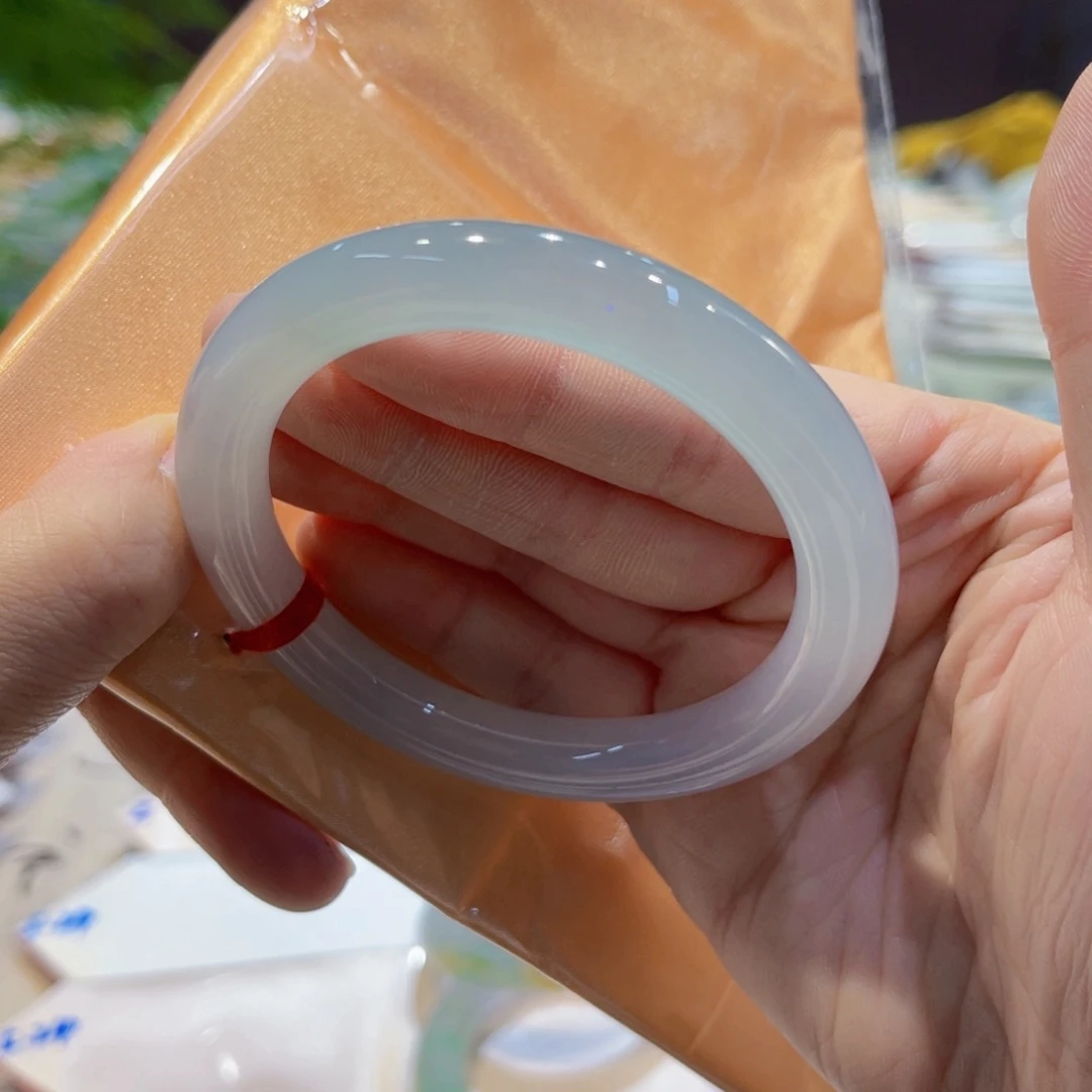 翡翠手镯未镶嵌55圆条