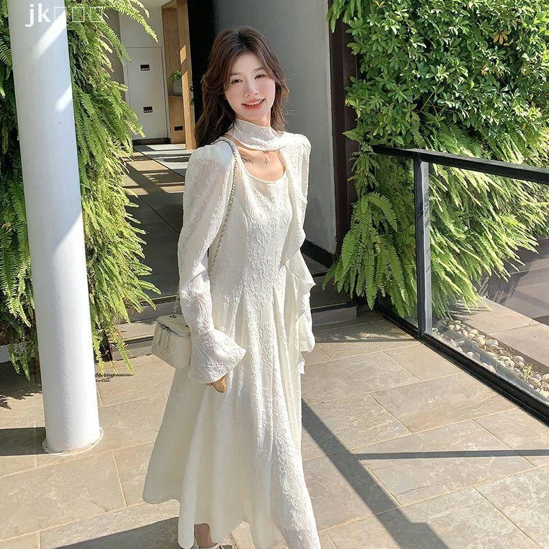 LACAH挂脖飘带提花连衣裙女2025早春新款法式浪漫漂亮独气质长裙