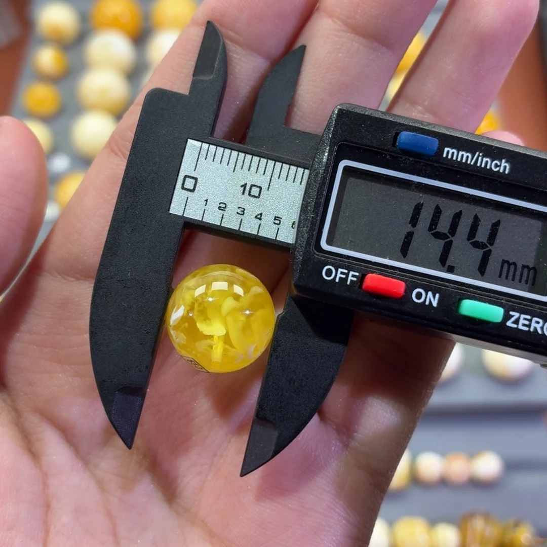 琥珀未镶嵌裸石圆珠