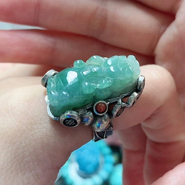 和田玉（糖玉）未镶嵌珠宝奇石