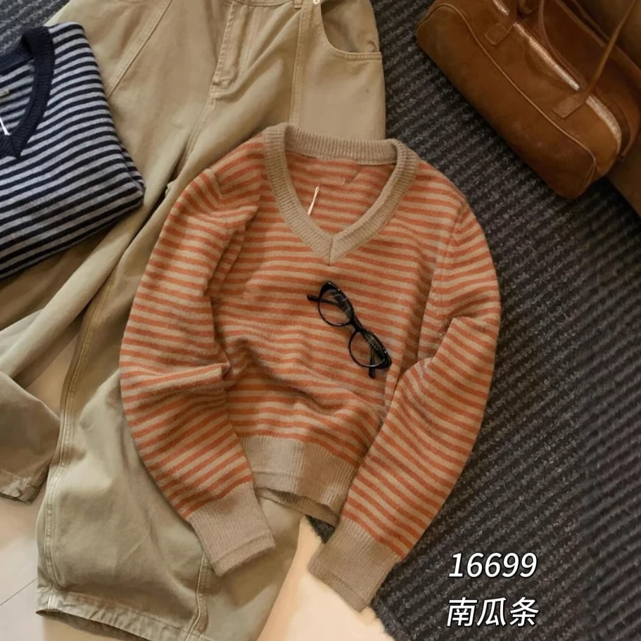 16699（部分无水洗唛，介意慎拍）WANGDAN新款鸡心领条纹针织衫