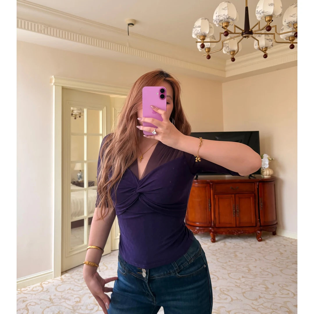 纱络旋梦 通勤风气质百搭出片扭结设计大码高弹遮肉显瘦上衣G244