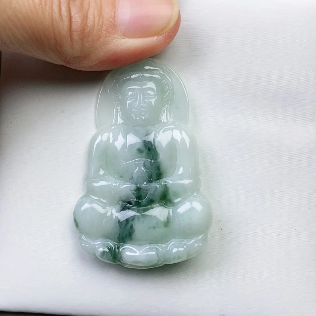 翡翠颈饰未镶嵌小*虎观音