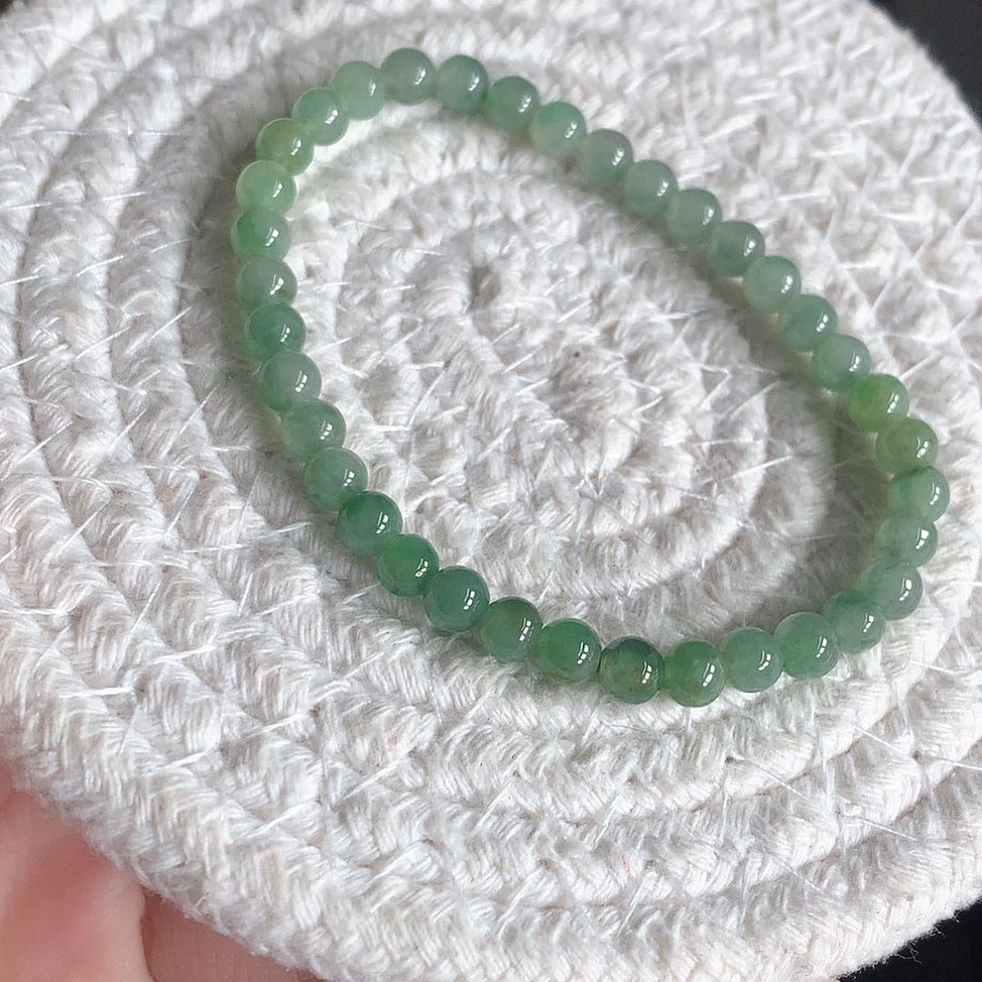 翡翠未镶嵌手链小绿5.0