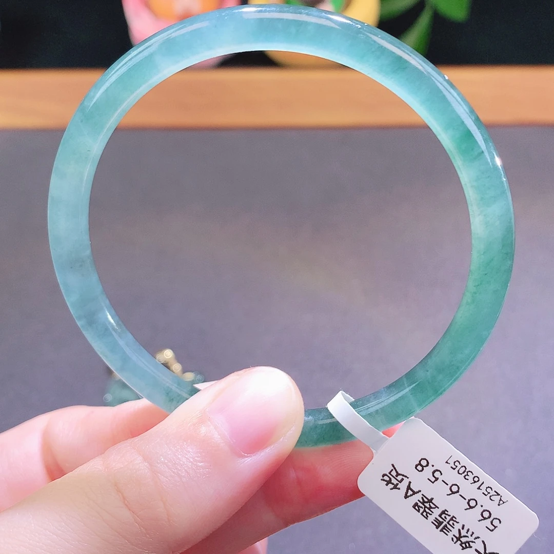 翡翠未镶嵌手镯天然翡翠