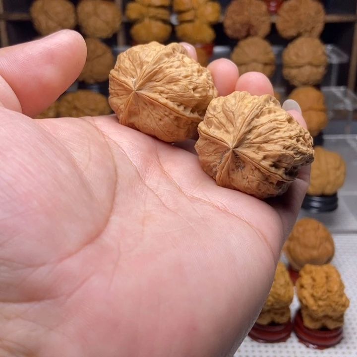 吊坠文玩核桃18大四棱子