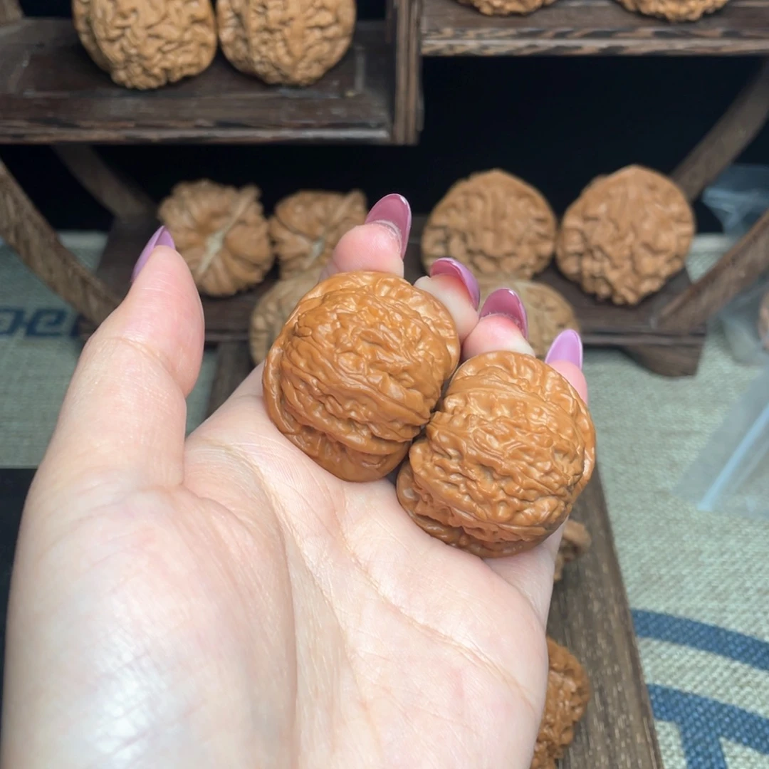 文玩核桃把件车*37白狮子