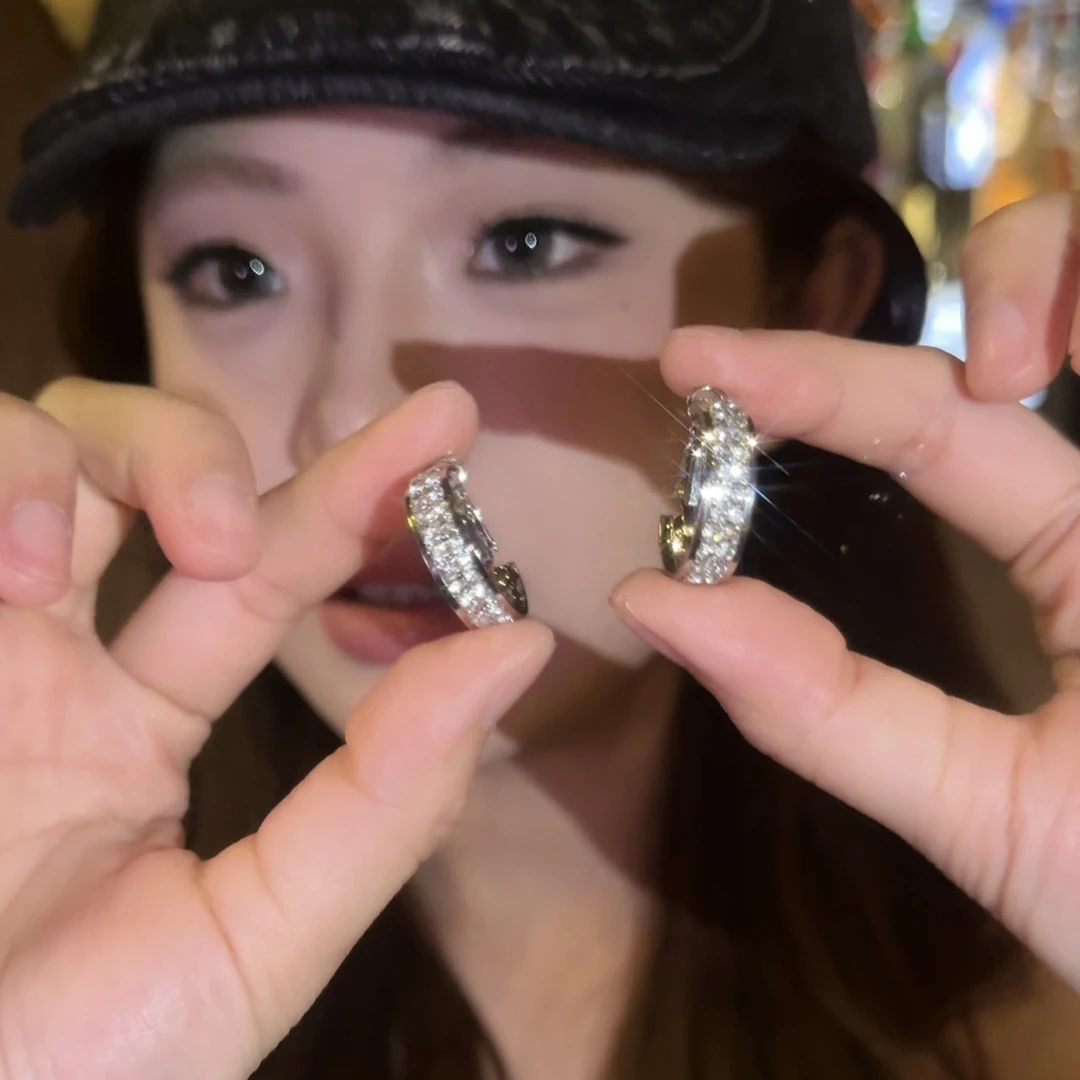 铜合金耳饰 满钻精致时尚耳圈高级感百搭个性耳环圈圈女网红新款